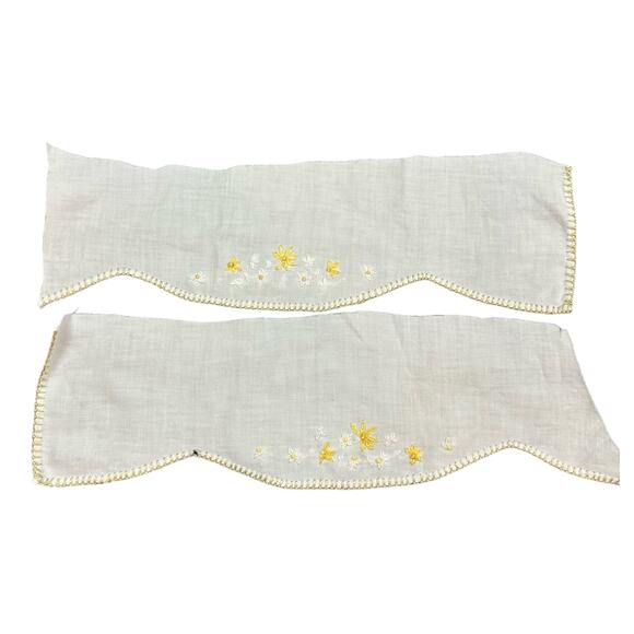 Set of 2 Vintage Linen Scrap Pieces Remainders Yellow Floral Embroidery Edges - Picture 1 of 5